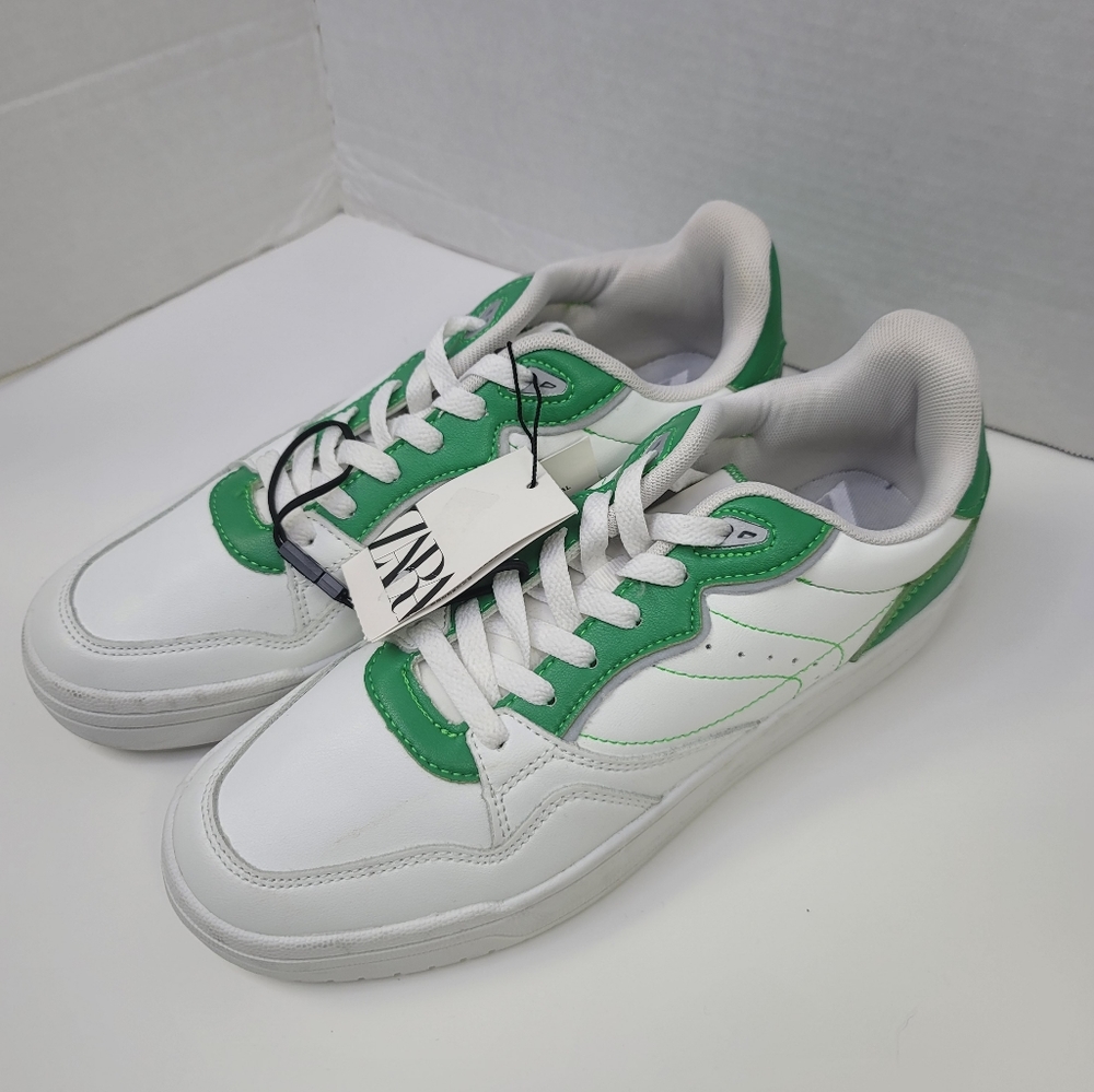 Zara sneakers low top white and green color size 41